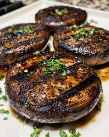 Délicieuses champignons Portobello grillés